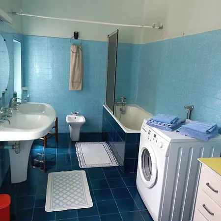 Bed and Breakfast Au Pied De La Cathedrale Μπαγιέ