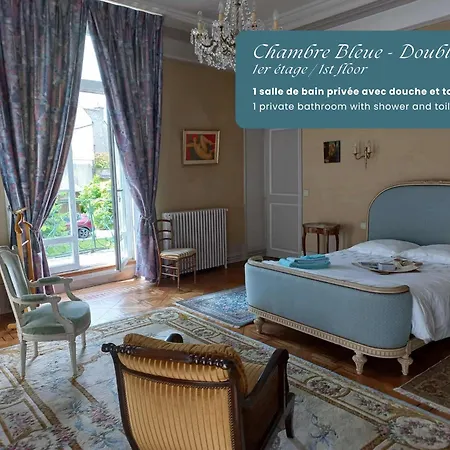 Au Pied De La Cathedrale Bed and Breakfast Μπαγιέ