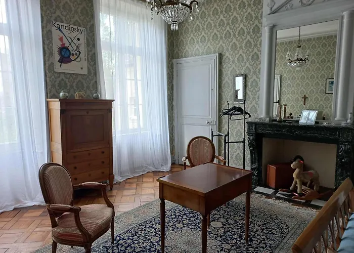 Au Pied De La Cathedrale * Bayeux