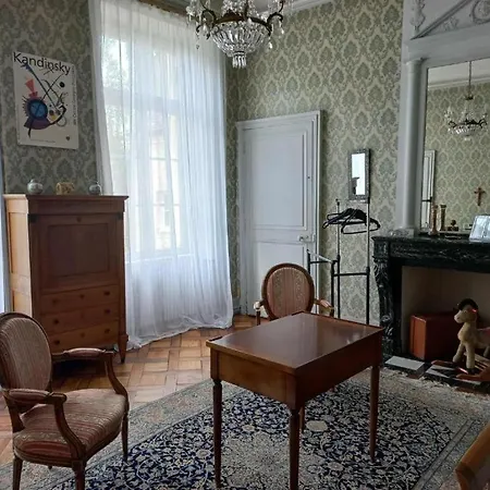 Au Pied De La Cathedrale Bed & Breakfast Bayeux