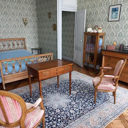 Au Pied De La Cathedrale Bed & Breakfast